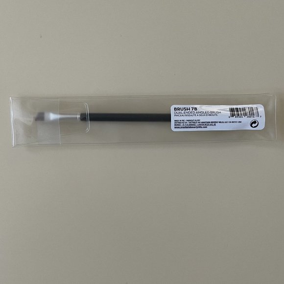 Anastasia Beverly Hills Brush 7B Dual-Ended Angled Precision Brow Powder Brush - Picture 3 of 3